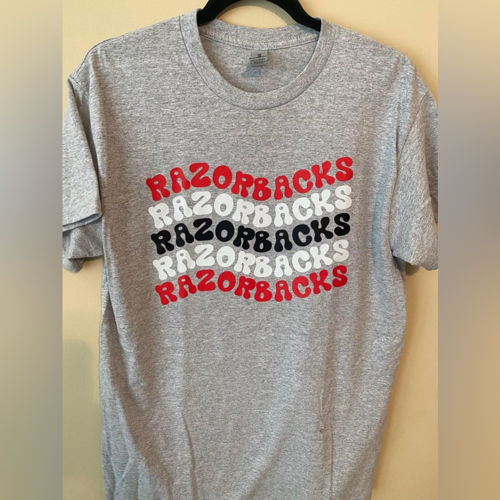 Gildan Razorbacks T-Shirt Size Medium